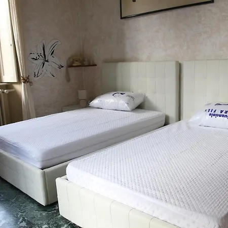 Mughetto Marchello Apartament Brunate